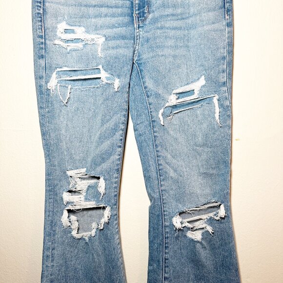 american eagle distressed jeans - Picture 4 of 7